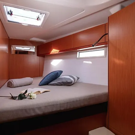 보트호텔 Bavaria Cruiser 51- Lui